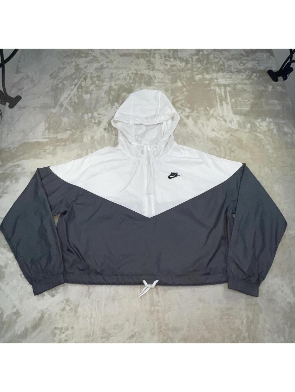 Nike Cropped 1/2 Zip Womens Windbreaker Jacket Gray Hooded Colourblock